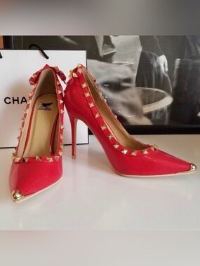 NIB Shiekh Mandi Red Patent Studded Heels Pointed Toe Pumps 8
